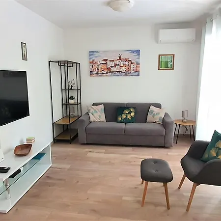 Apartment Lungomare *