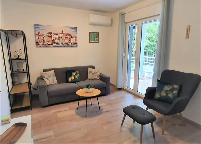 Lungomare Apartment Pula